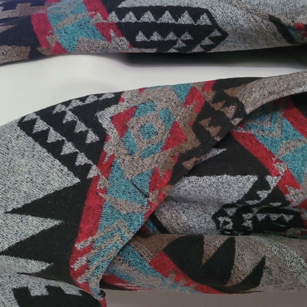 Aztec Print Coat Medium - Picture 3 of 12